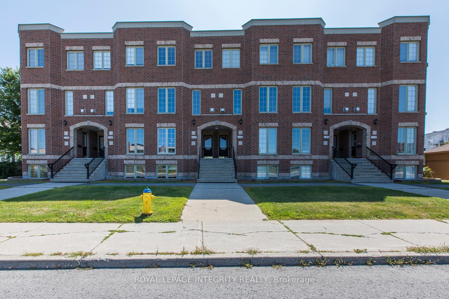 146 Berrigan Drive, Barrhaven, ON K2J 0J4