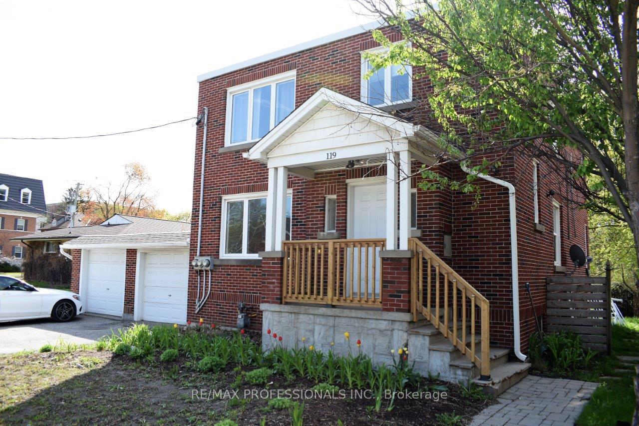 119 Erb Street A-Upper, Waterloo, ON N2J 1M1