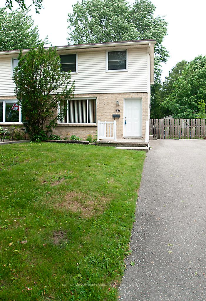 4 Ranchwood Crescent, London North, ON N6G 3A2