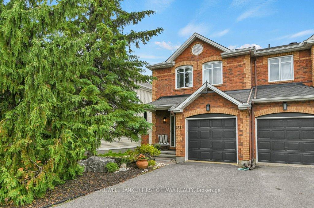 131 Hearst Way, Kanata, ON K2L 4G5
