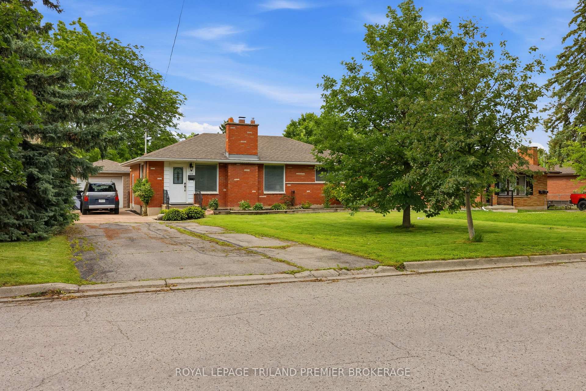 190 Gladman Avenue, London South, ON N6J 1X5