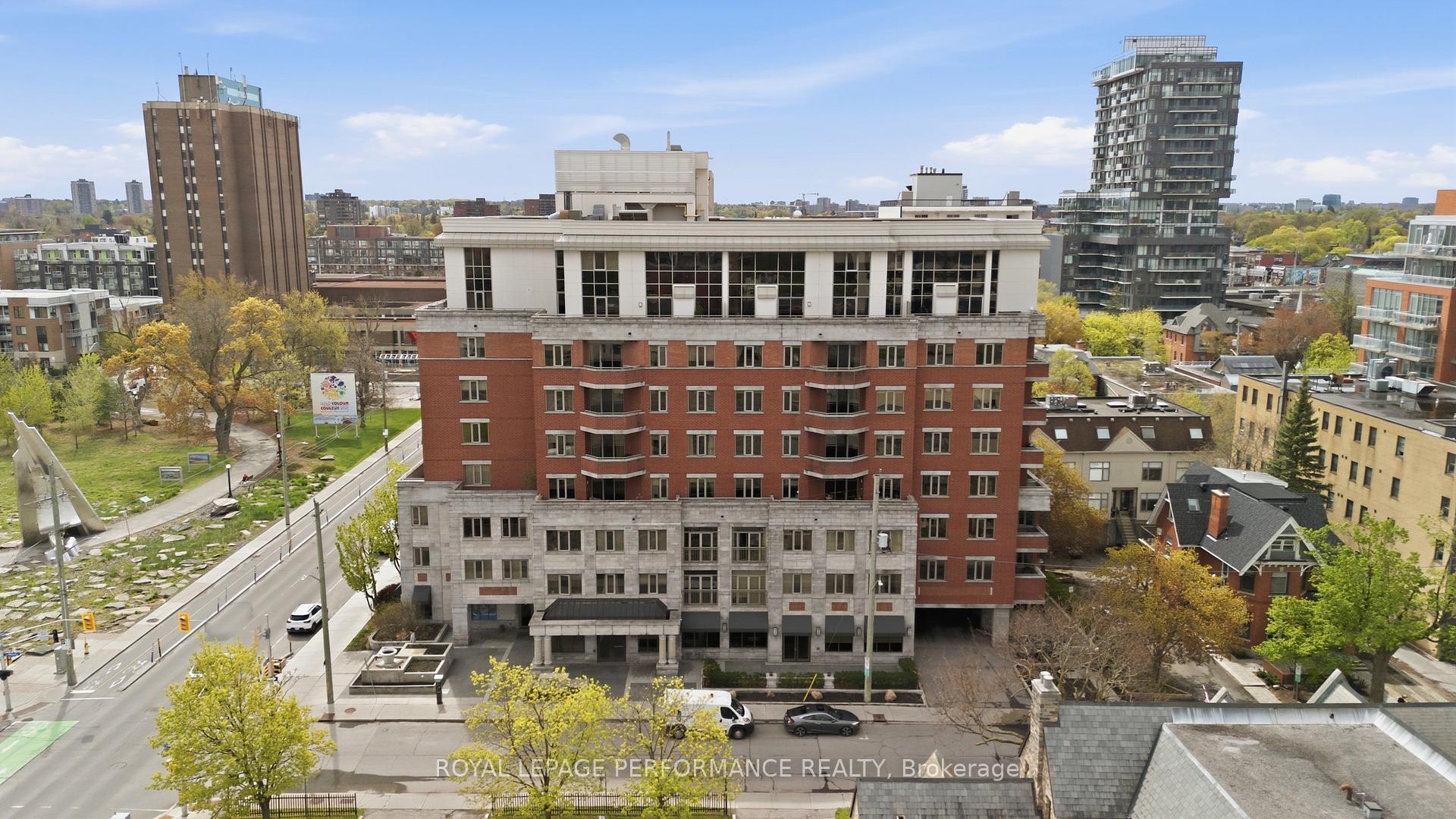 320 McLeod Street 312, Ottawa Centre, ON K2P 1A3