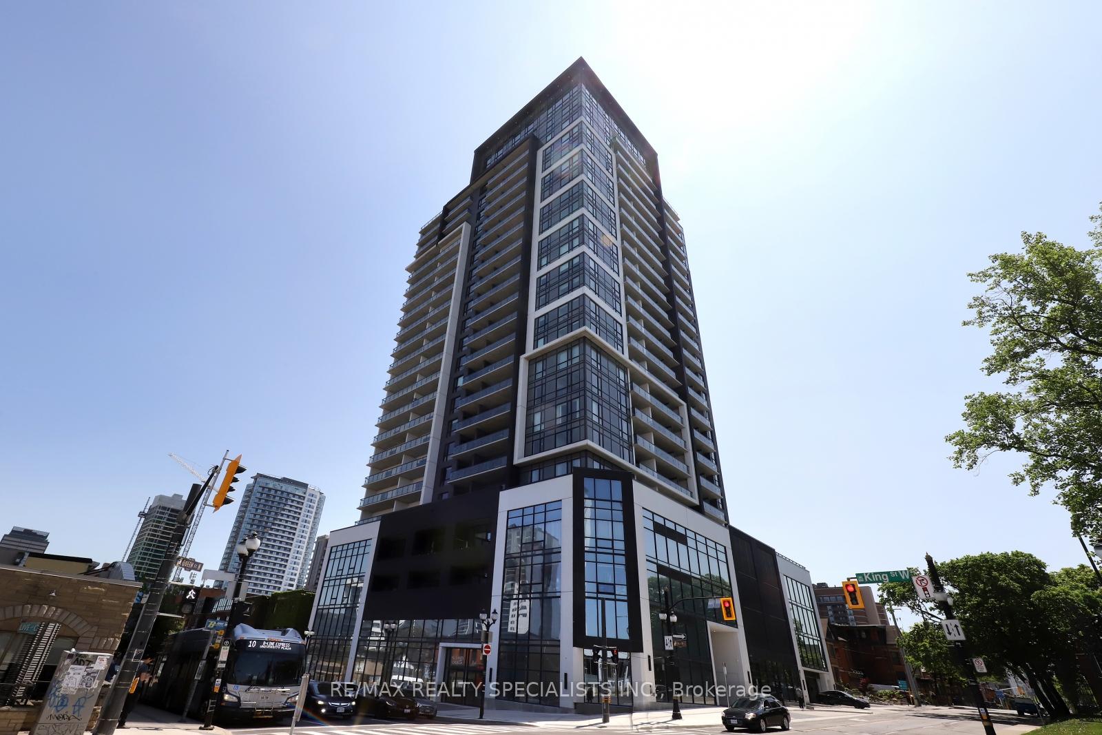 15 Queen Street S 1101, Hamilton, ON L8P 0C6