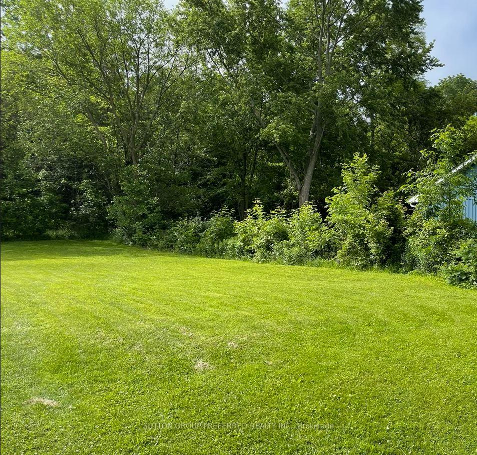 5325 Broadview Avenue, Lambton Shores, ON N0N 1J7