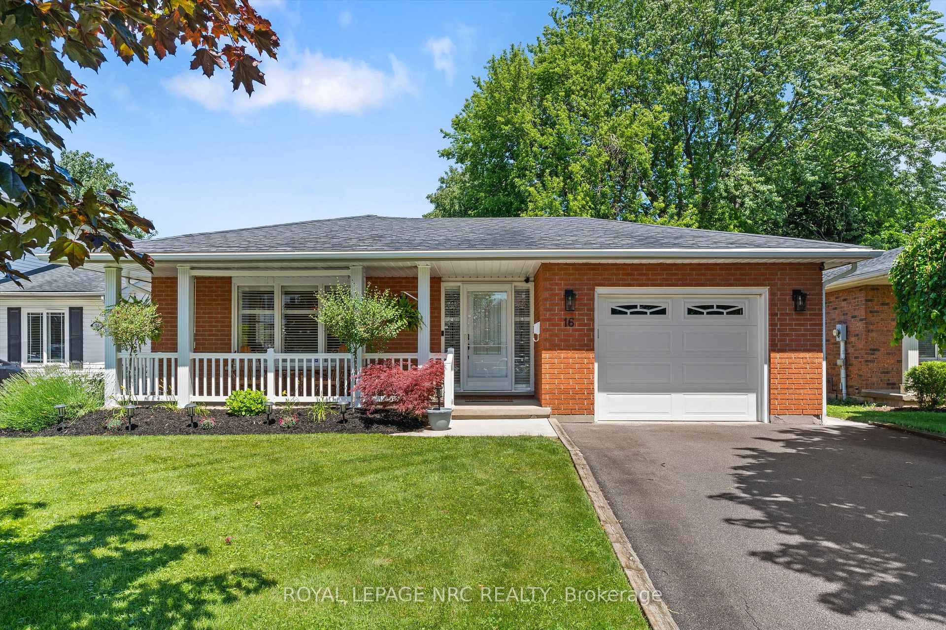 16 Bolger Drive, St. Catharines, ON L2N 7L4