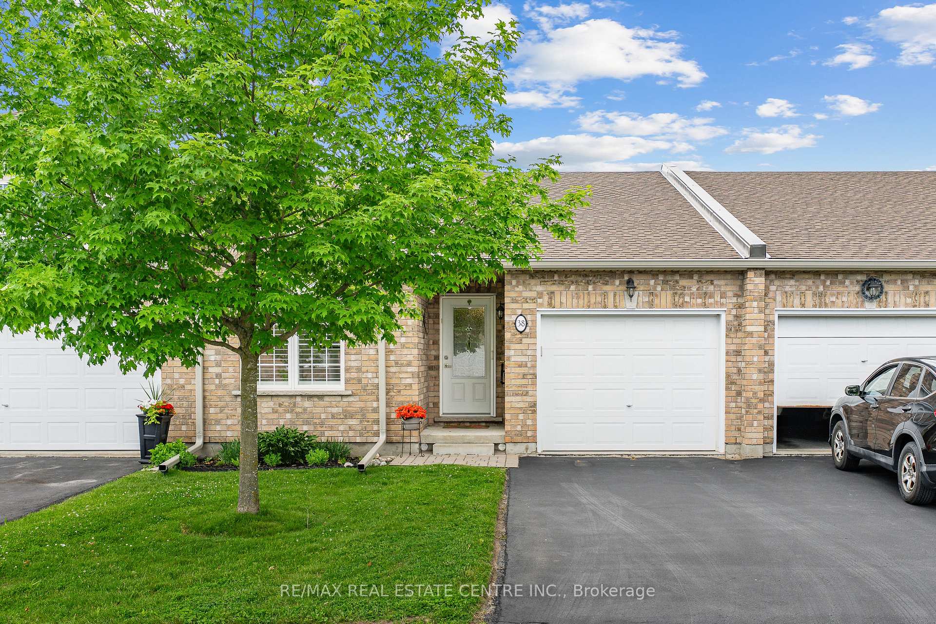 35 Green Gate Boulevard 38, Waterloo, ON N1T 0A3