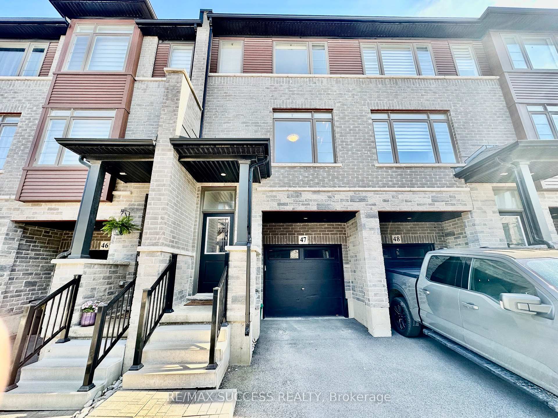 5000 Connor Drive 47, Lincoln, ON L3J 0T4