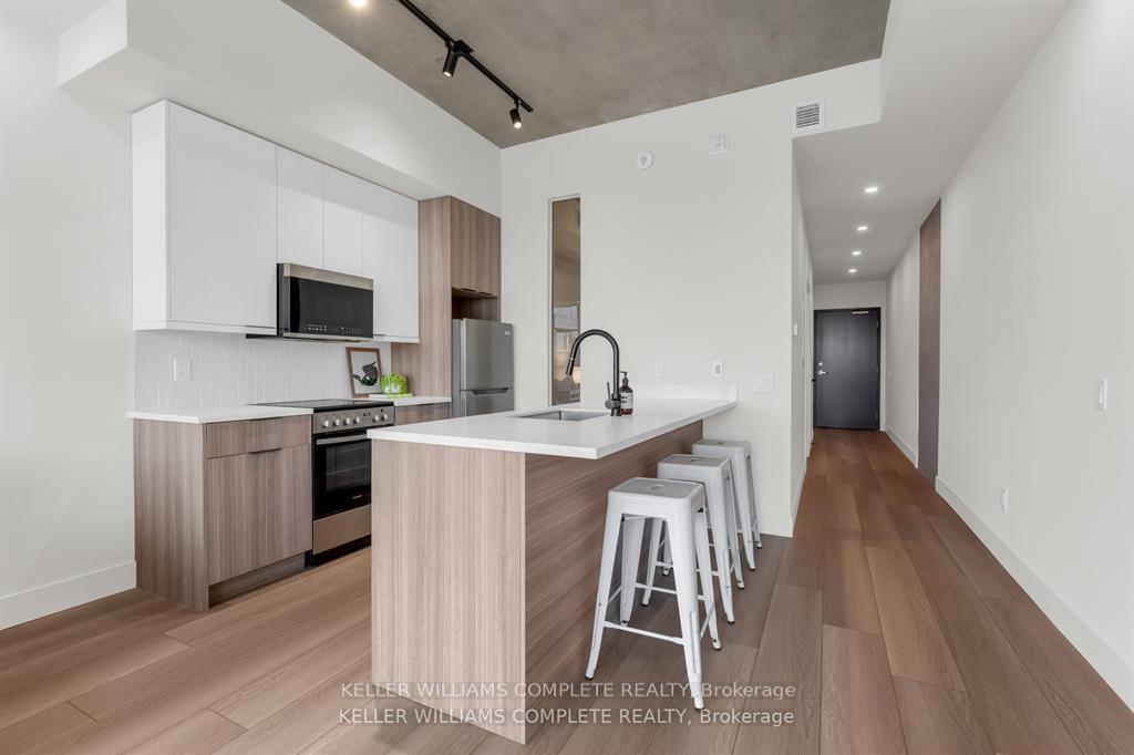 24 Augusta Street 806, Hamilton, ON L8N 1P7