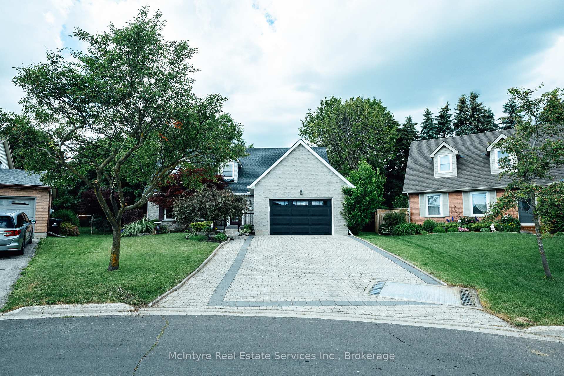 28 McGibbon Court, Kitchener, ON N2A 3P2