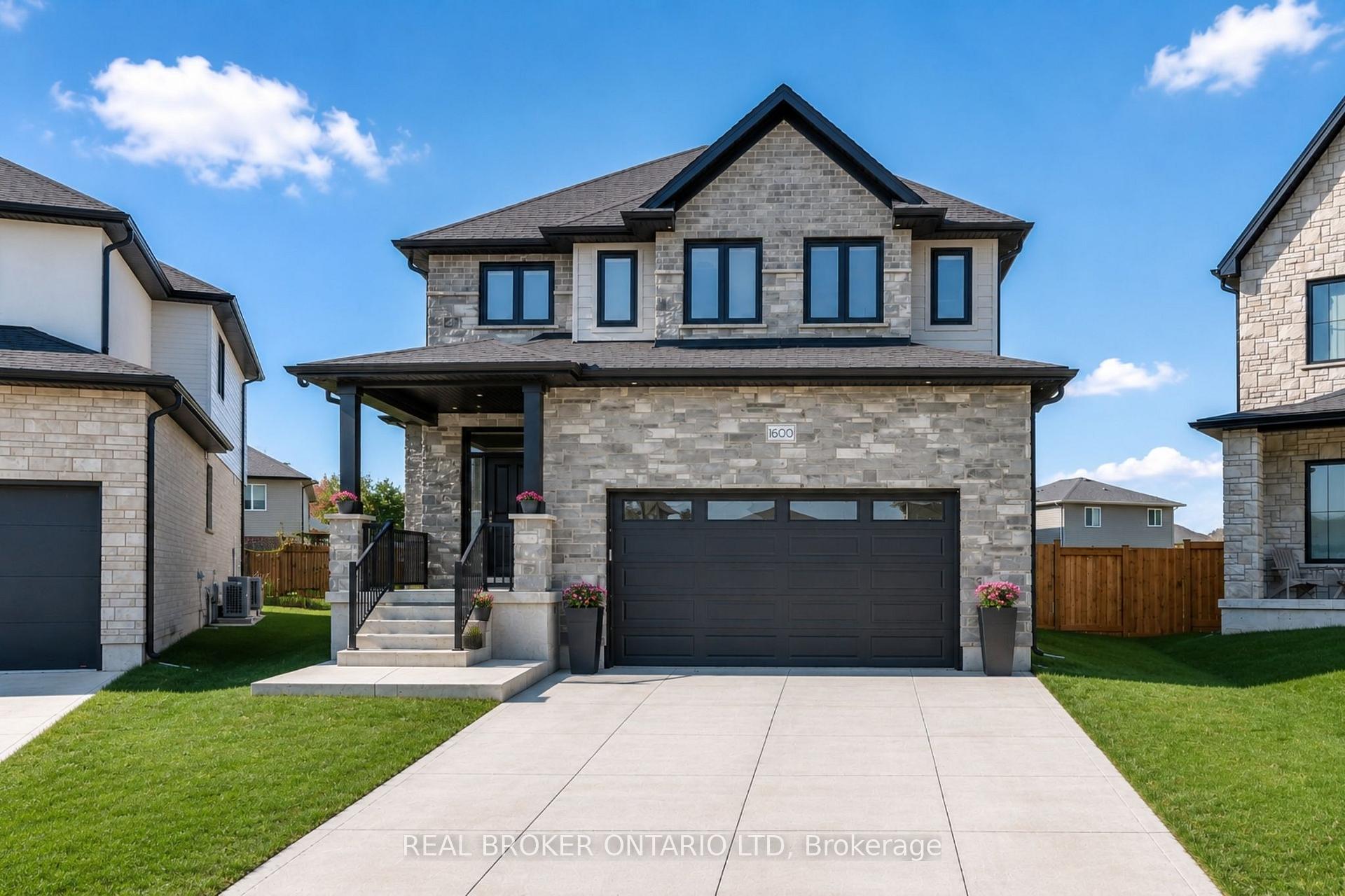 1600 Medway Park Drive, London North, ON N6G 3W1
