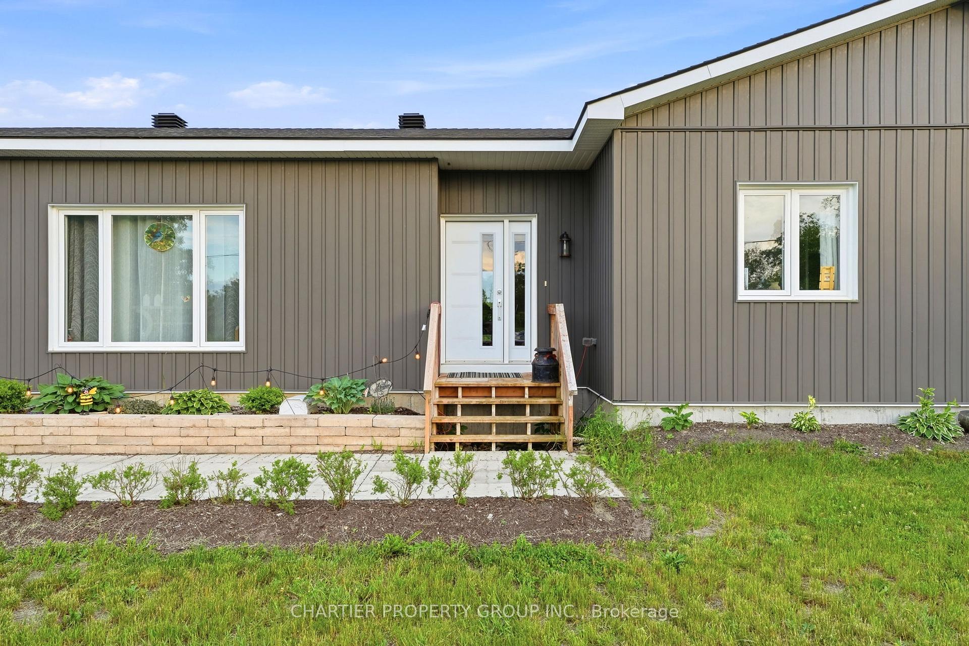 10664 Blaine Road, North Dundas, ON K0E 1S0