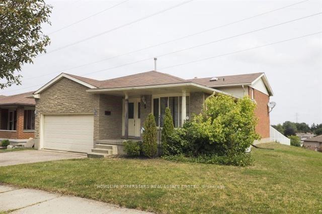 2 Hoddle Crescent, Kitchener, ON N2N 2N2