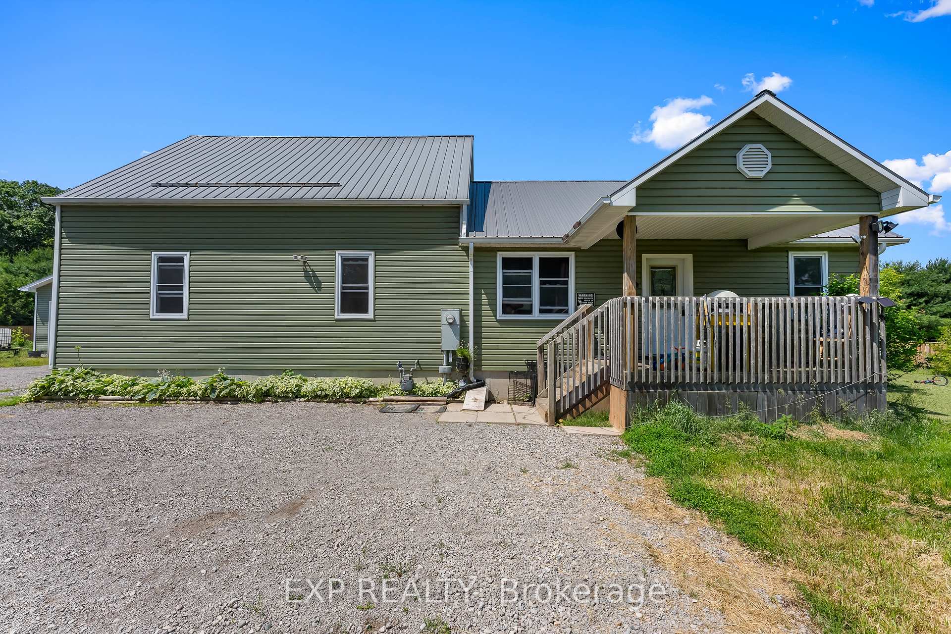 2073 MAIN Street, Norfolk, ON N0E 1X0