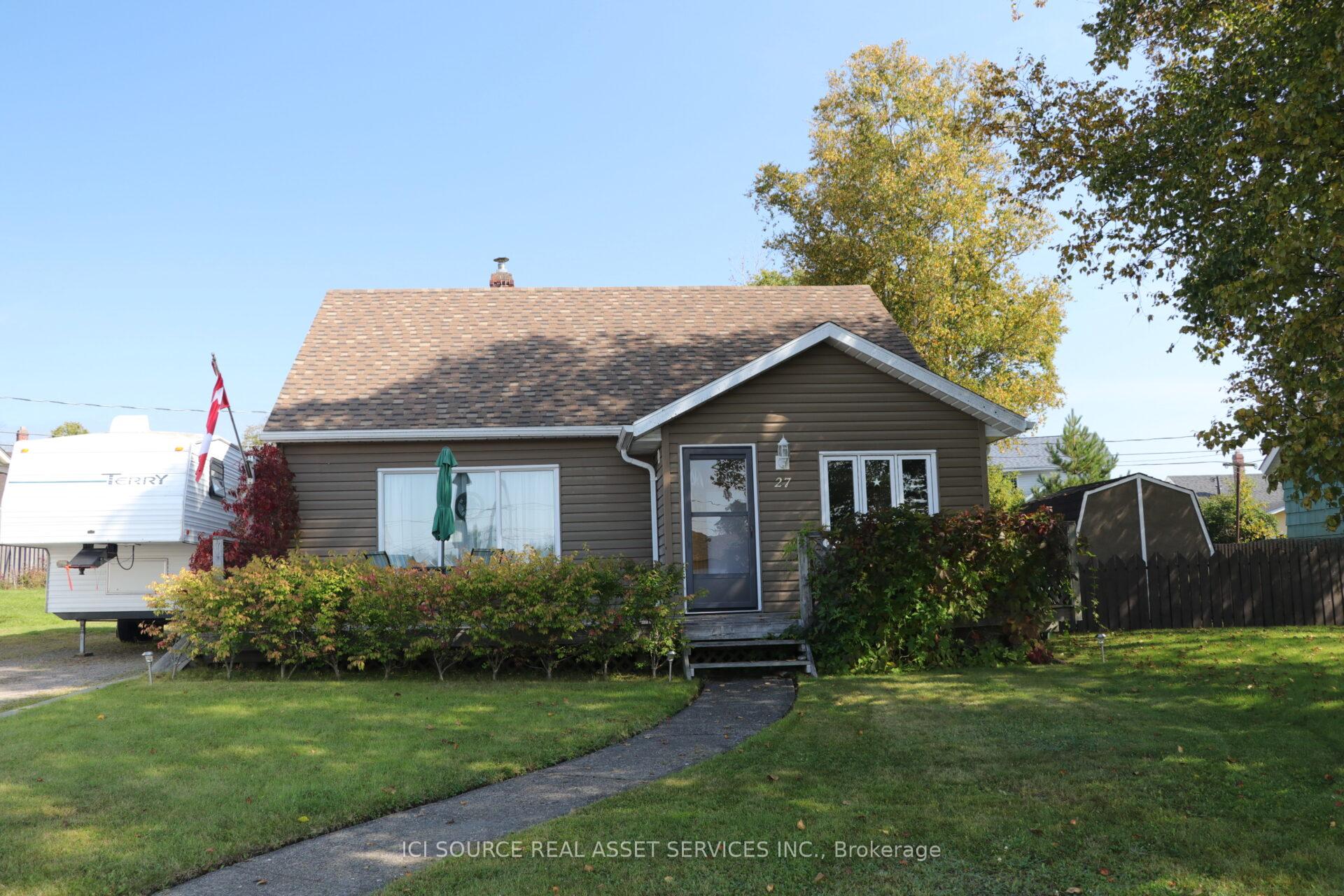 27 Superior Avenue, Terrace Bay, ON P0T 2W0