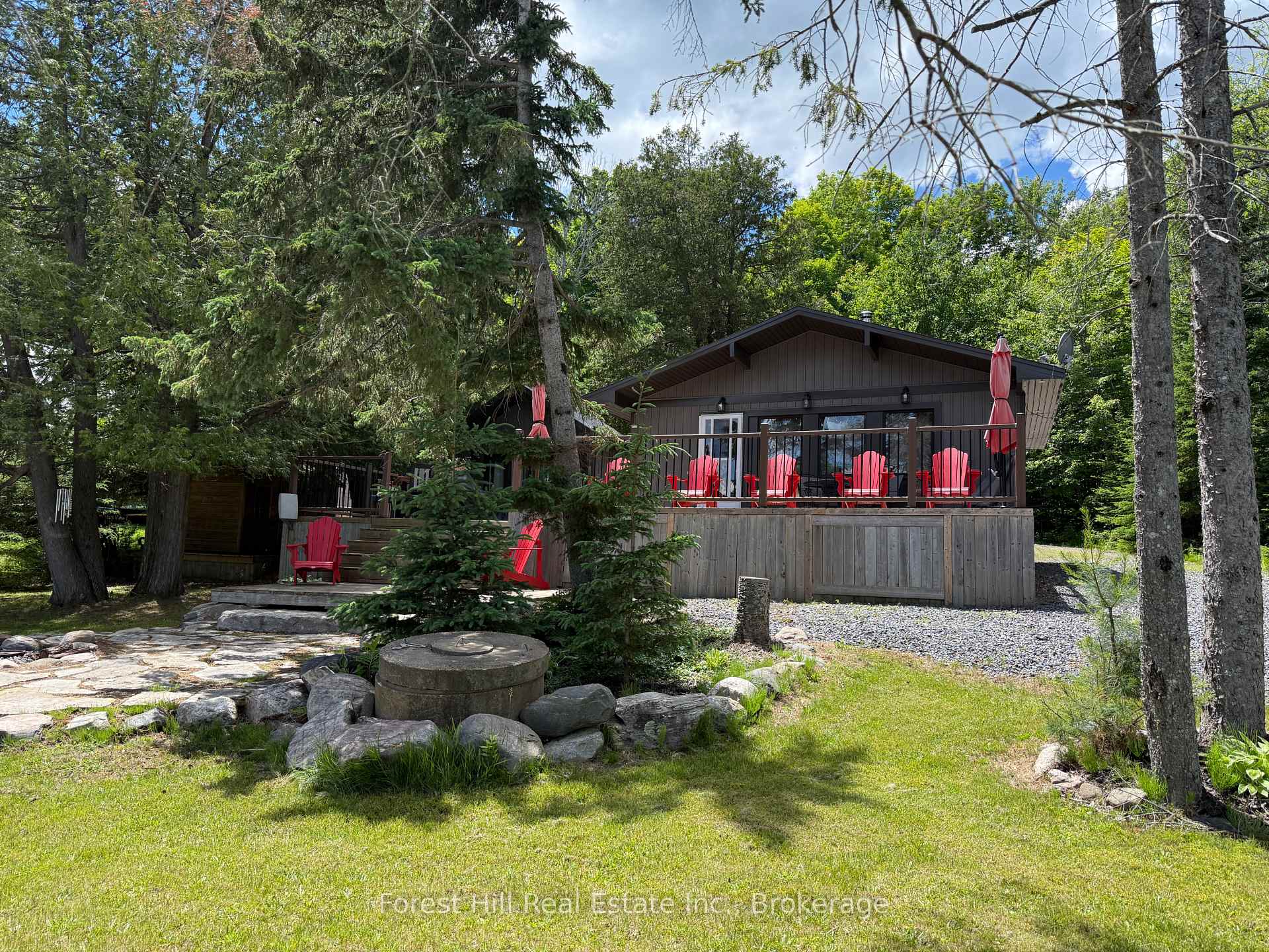 635 Limberlost Point Road, Parry Sound Remote Area, ON P0H 2R0