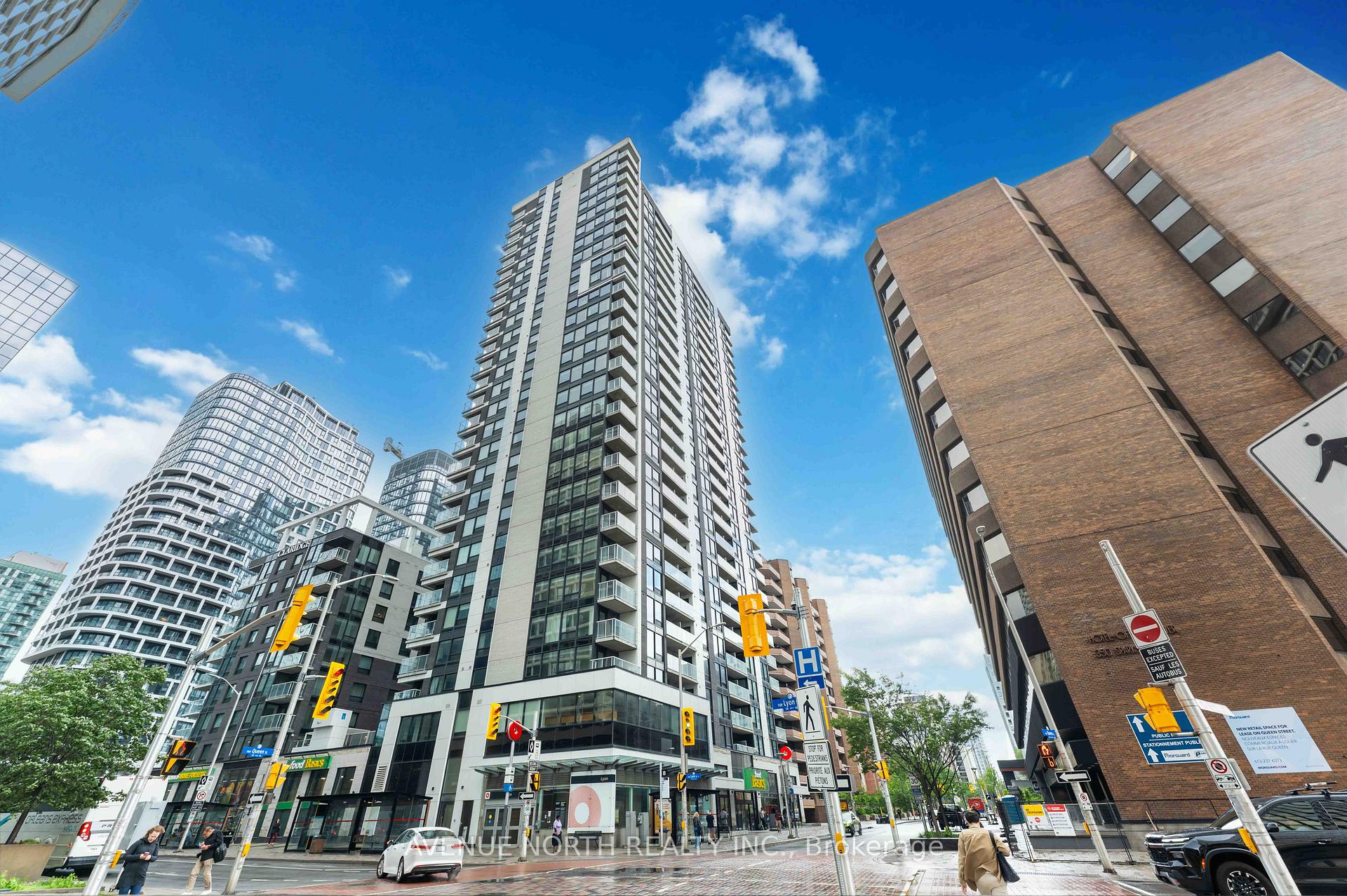 340 Queen Street 2405, Ottawa Centre, ON K1R 0G1