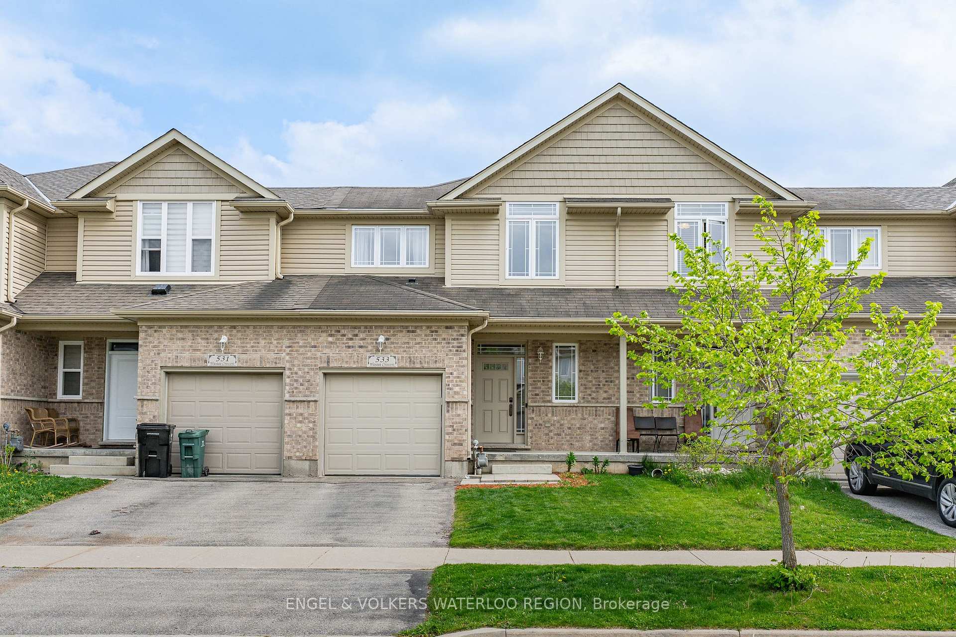533 Wasaga Crescent, Waterloo, ON N2V 2Y8