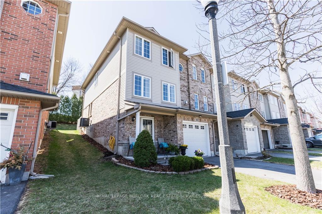 7 Southside Place 16, Hamilton, ON L9C 7W6