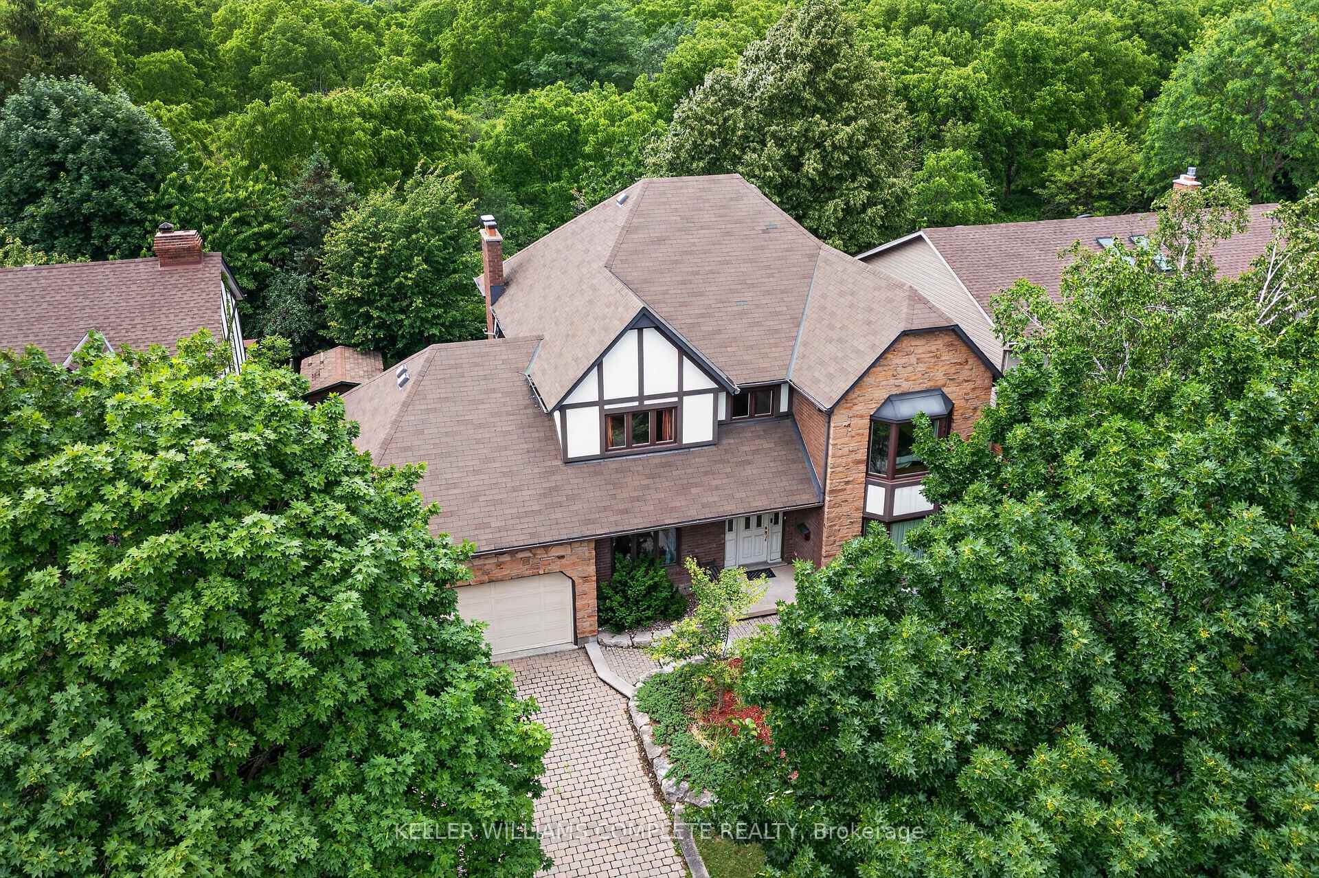 20 Tamwood Court, Hamilton, ON L8J 2L2