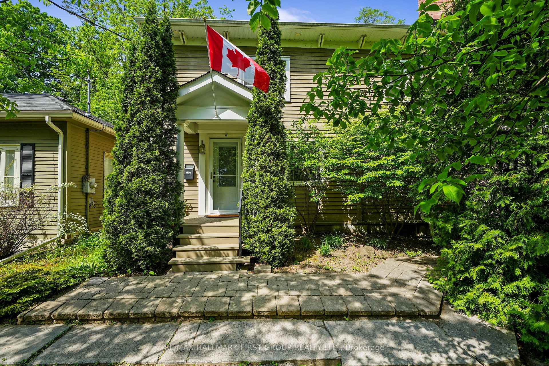54 Pine Street S, Port Hope, ON L1A 3E9