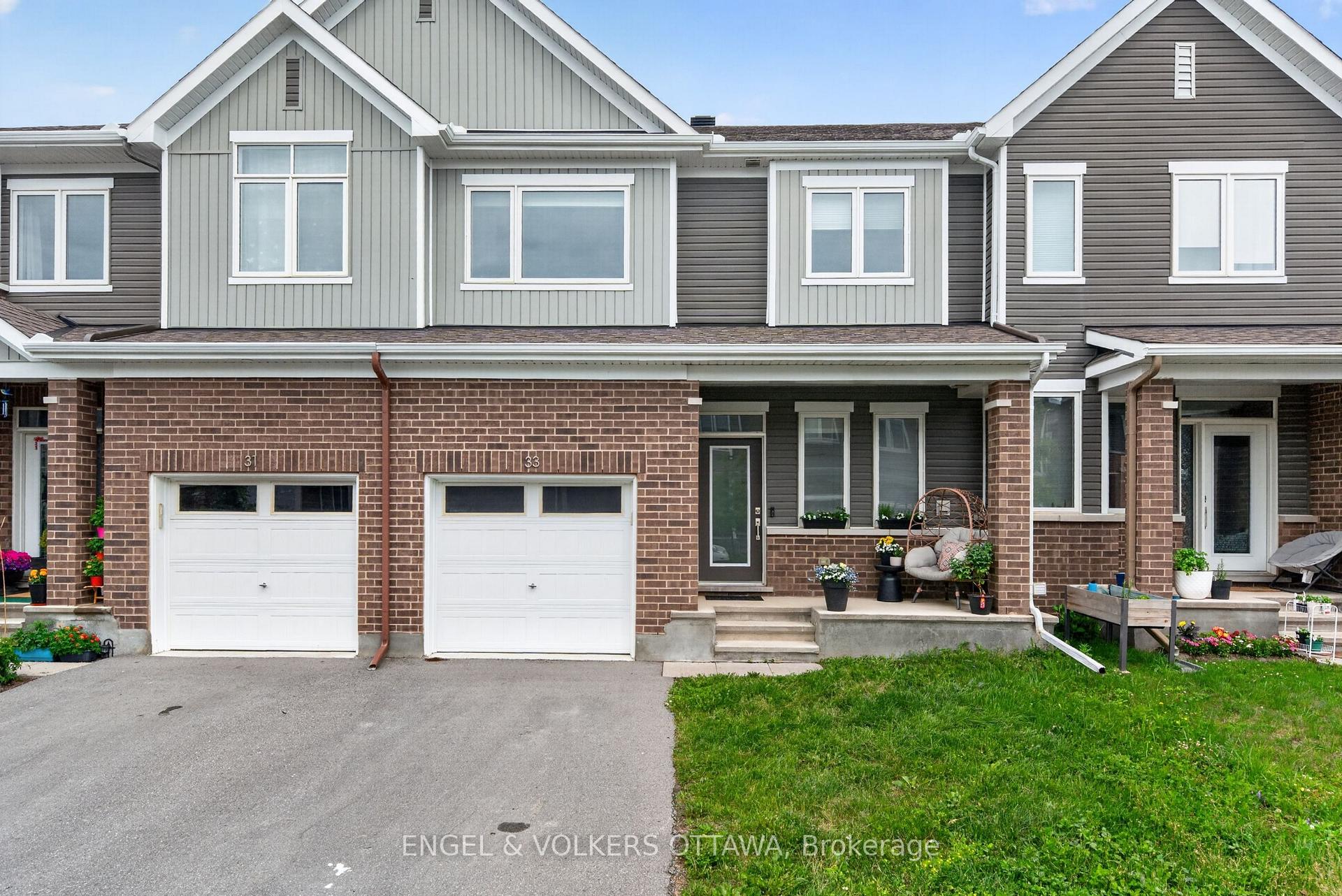33 Focality Crescent, Barrhaven, ON K2J 6W7