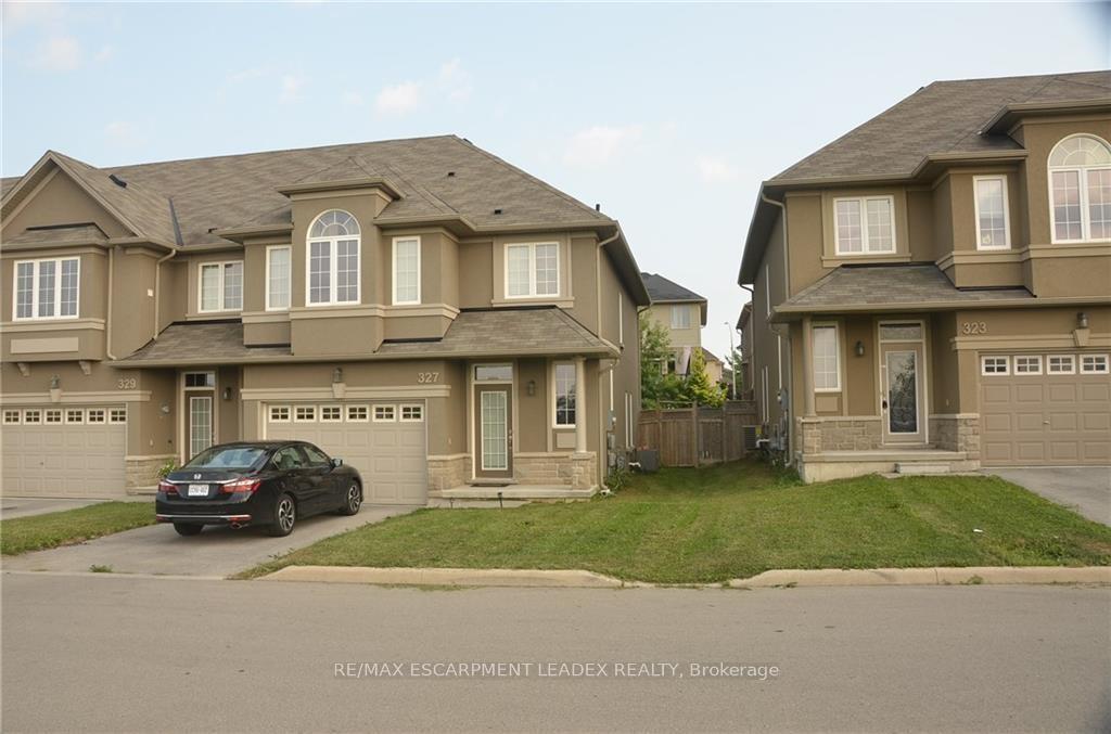327 Stonehenge Drive, Hamilton, ON L9J 1S7