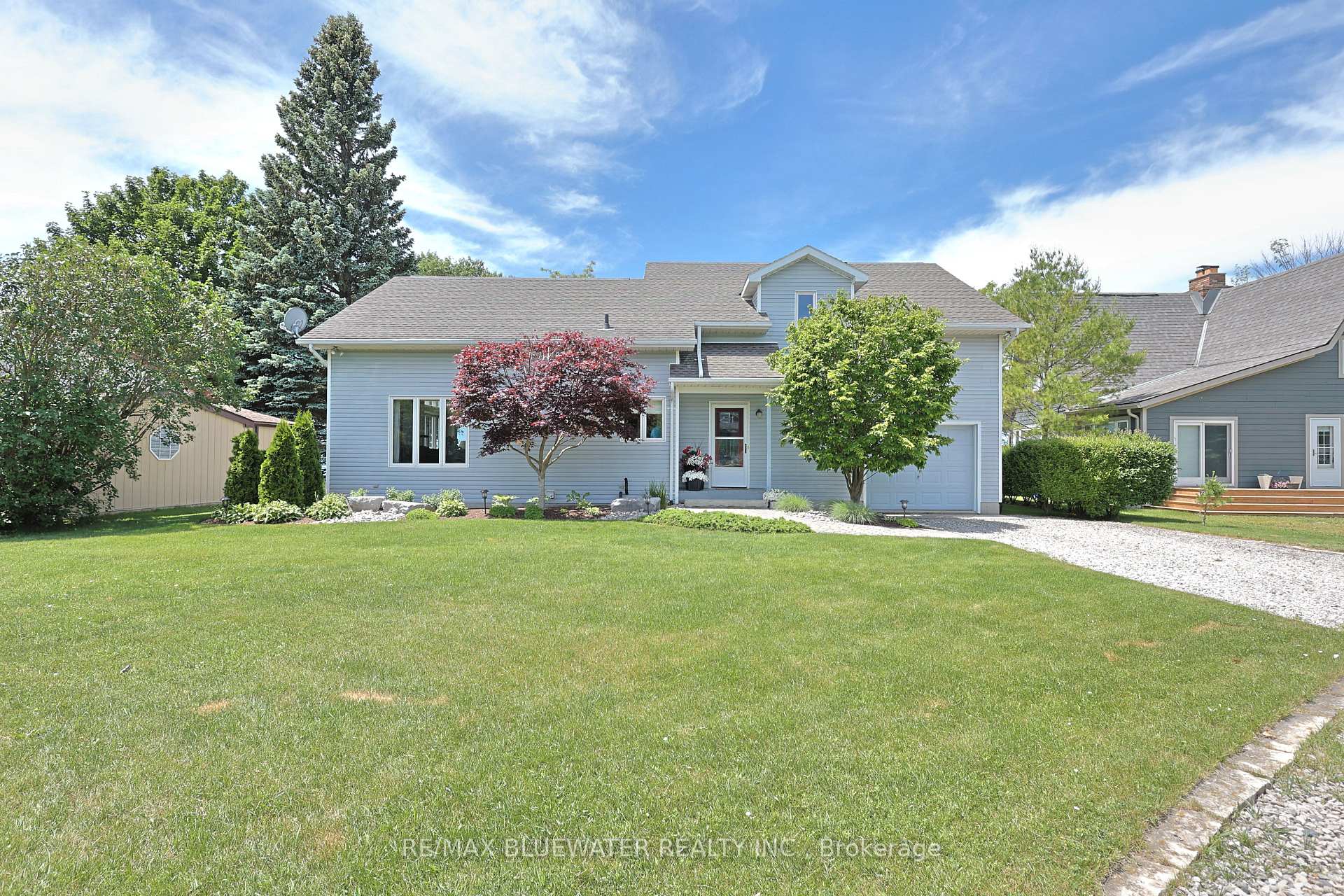 73031 Denise Court, Bluewater, ON N0M 2T0