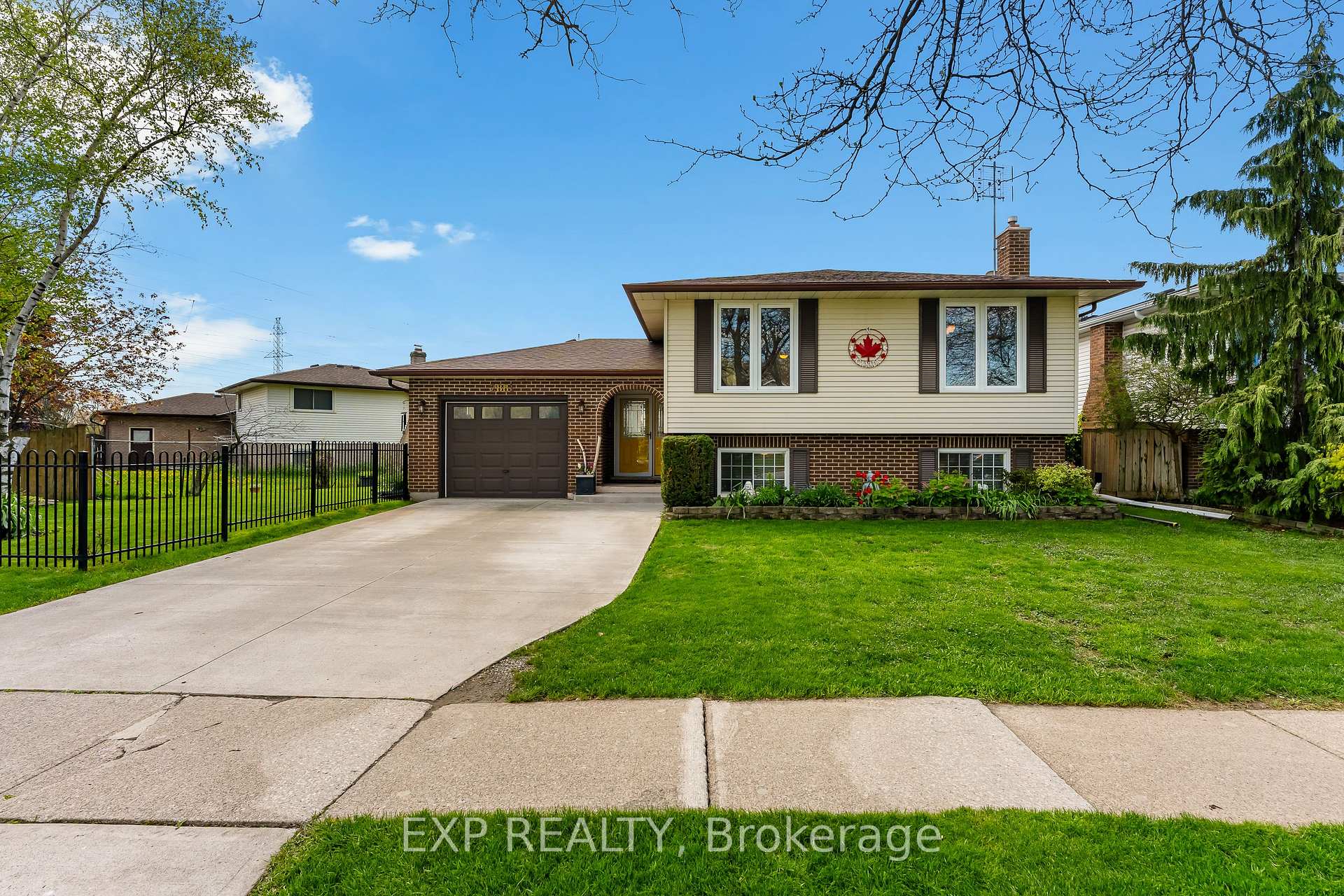 2881 Olden Avenue, Niagara Falls, ON L2J 3Y9