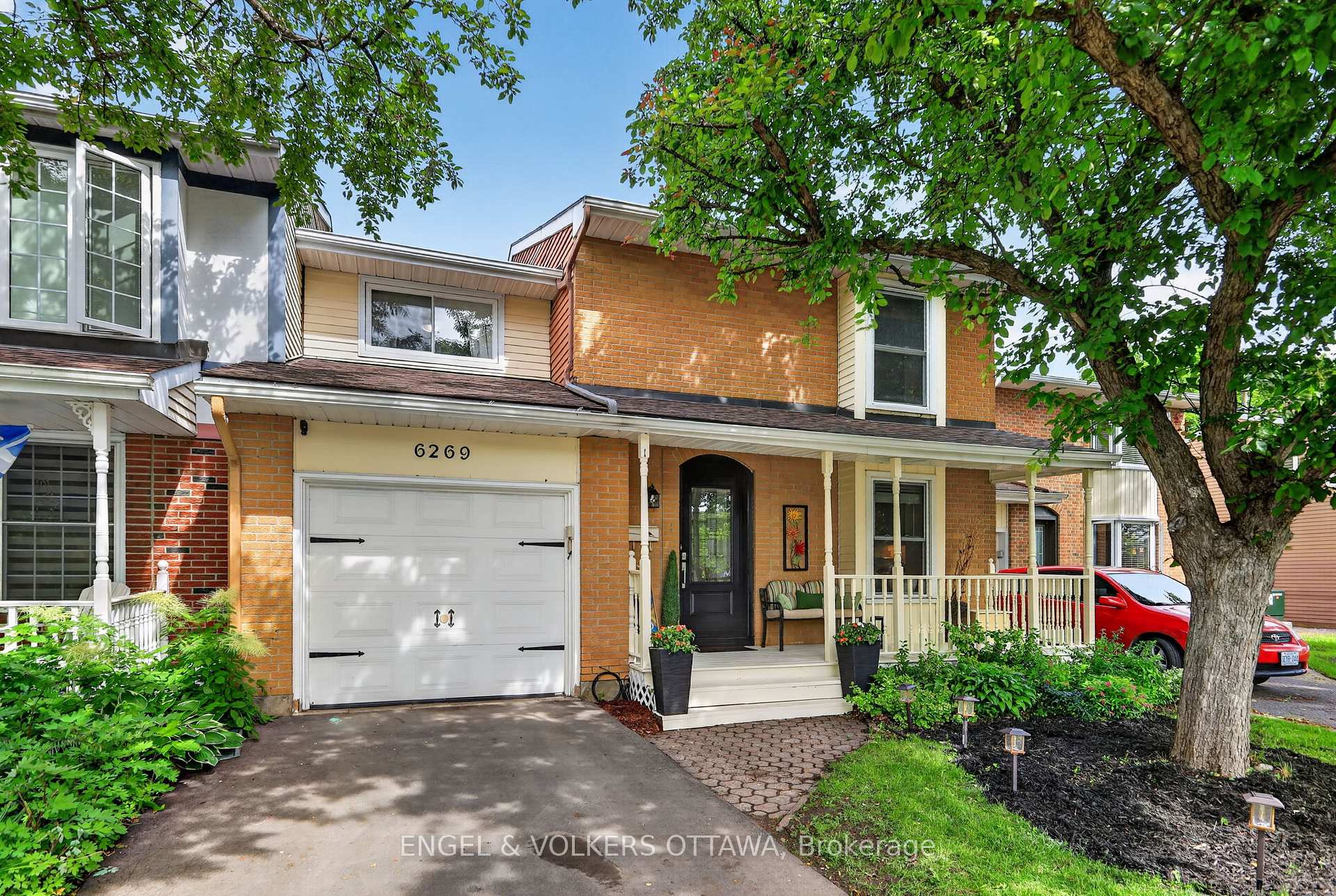 6269 Paddler Way, Orleans - Convent Glen and Area, ON K1C 2G5