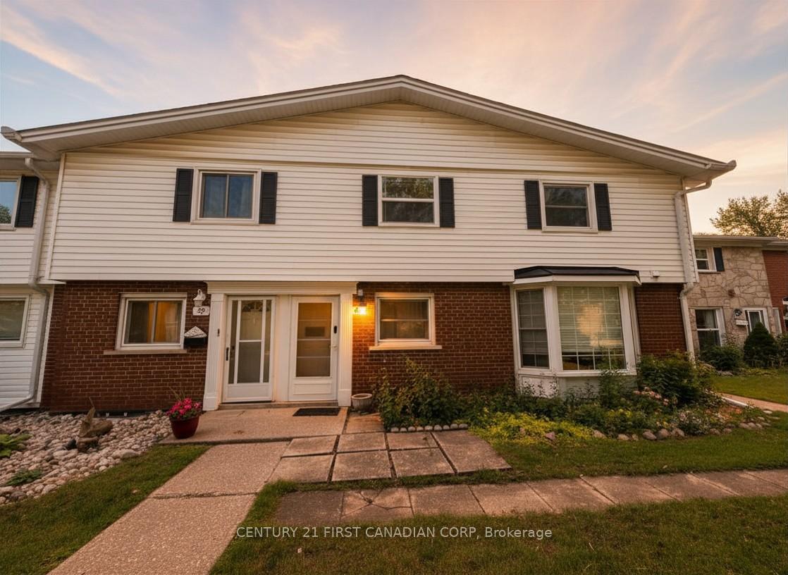 40 Arbour Glen Crescent, London East, ON N5Y 1Z9