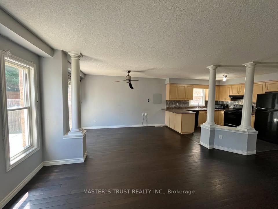 256 Bridlewreath Street, Kitchener, ON N2E 4B4