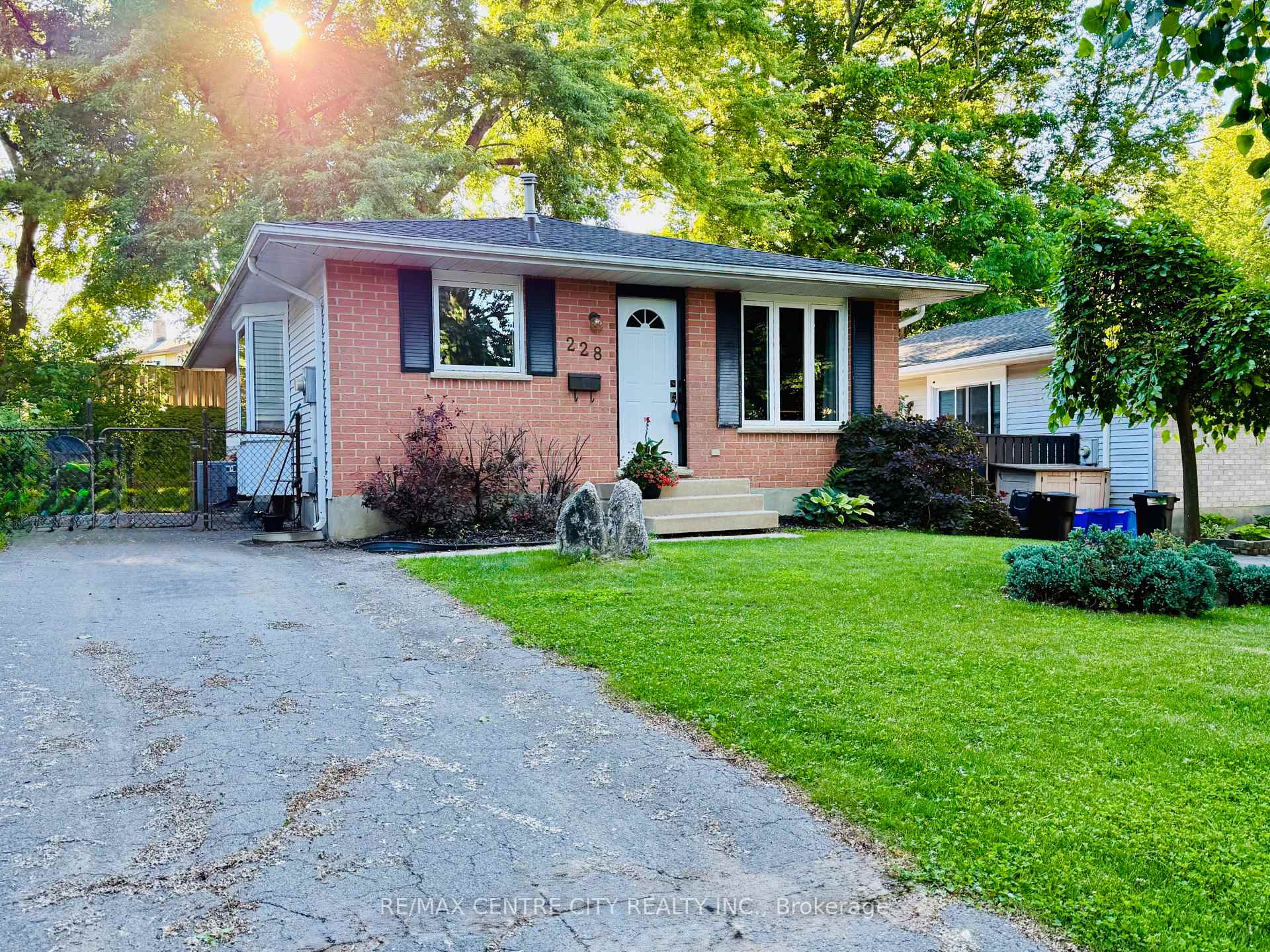228 Pochard Lane, London East, ON N5W 5Z3