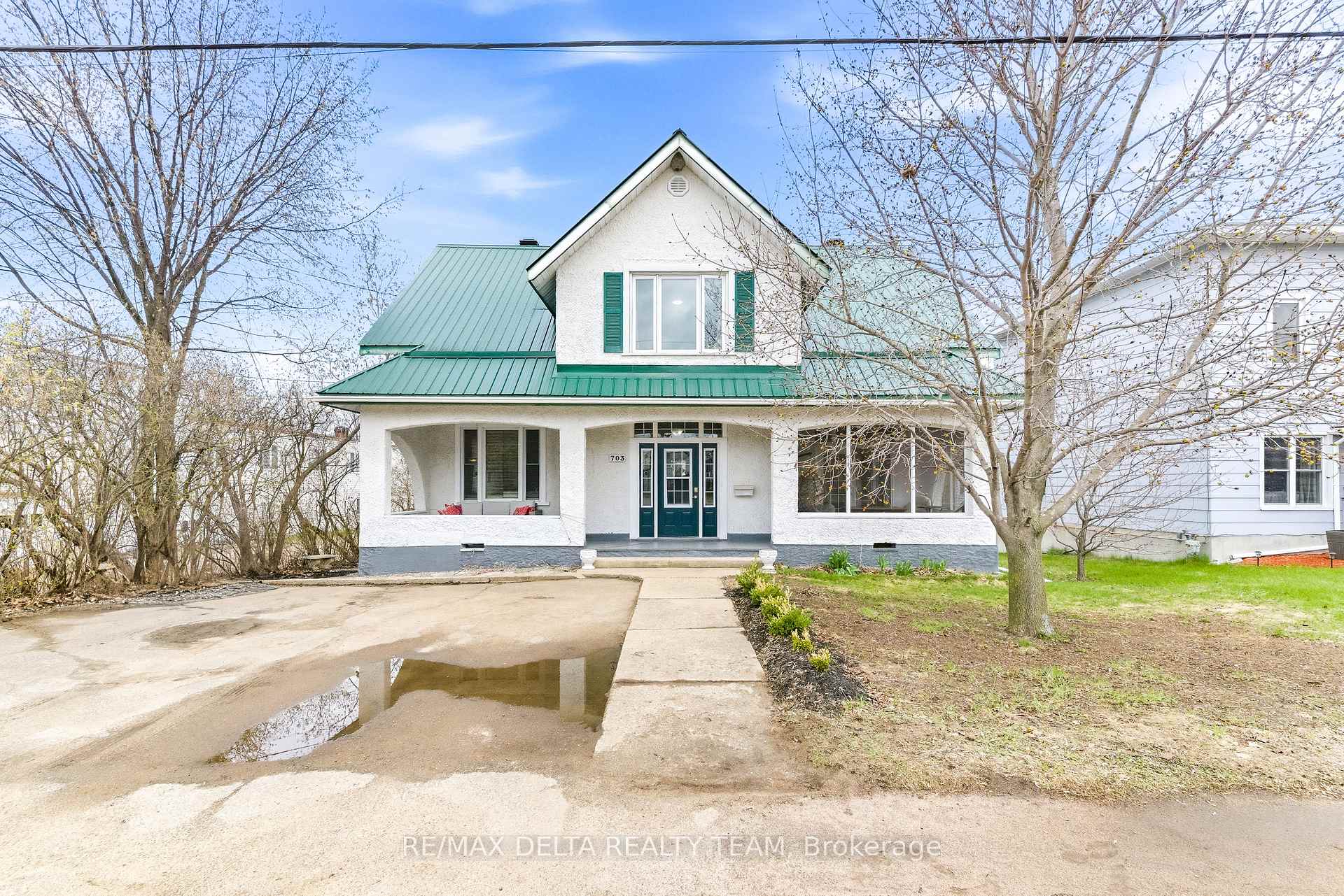 703 Front Street N, Pembroke, ON K8A 6J4