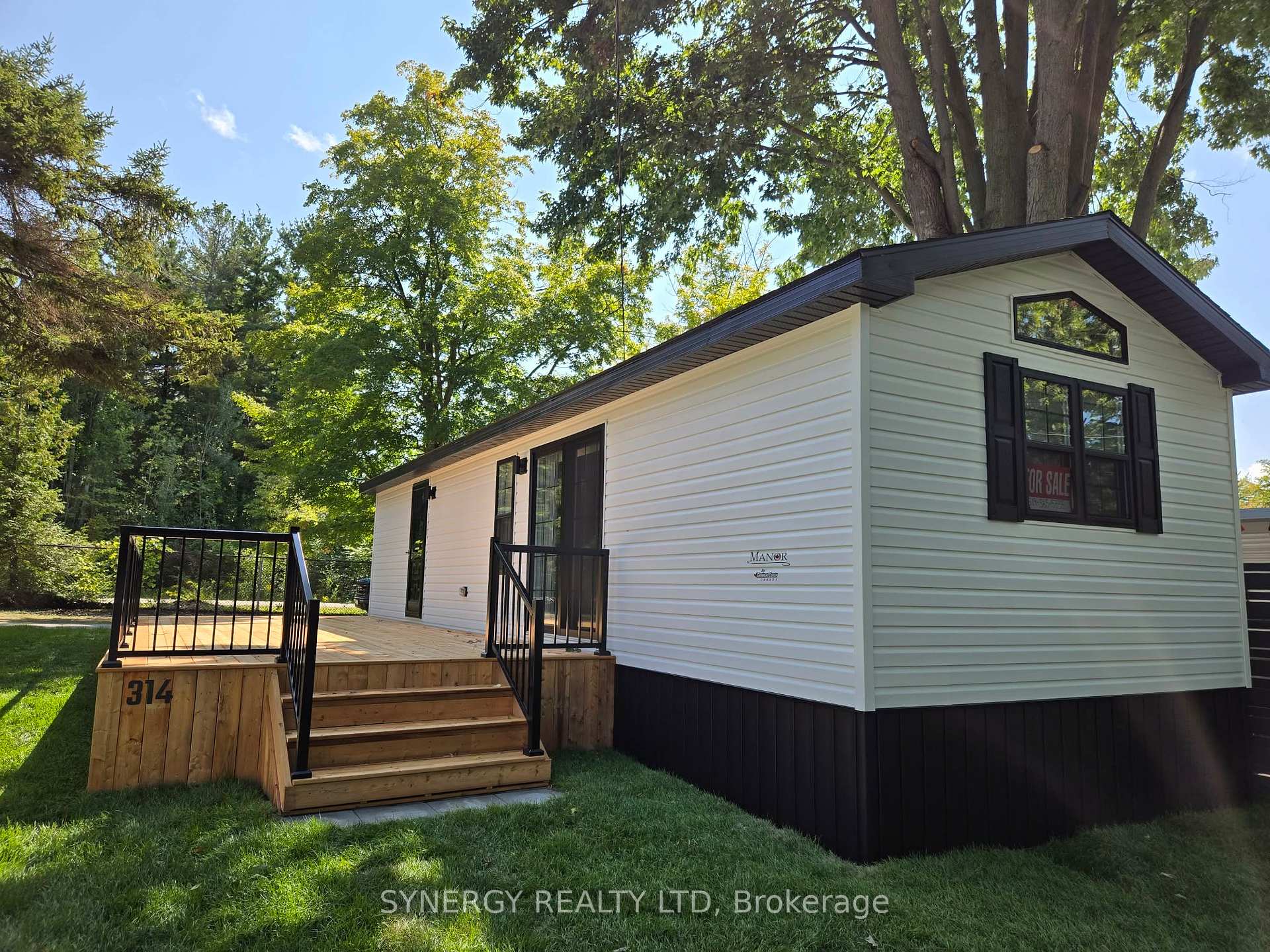 75559 Lidderdale Street, Bluewater, ON N0M 1G0