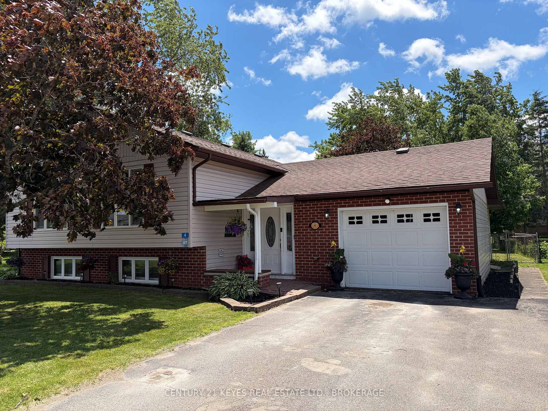 4 Jessie Street, Lansdowne Village, ON K0E 1L0