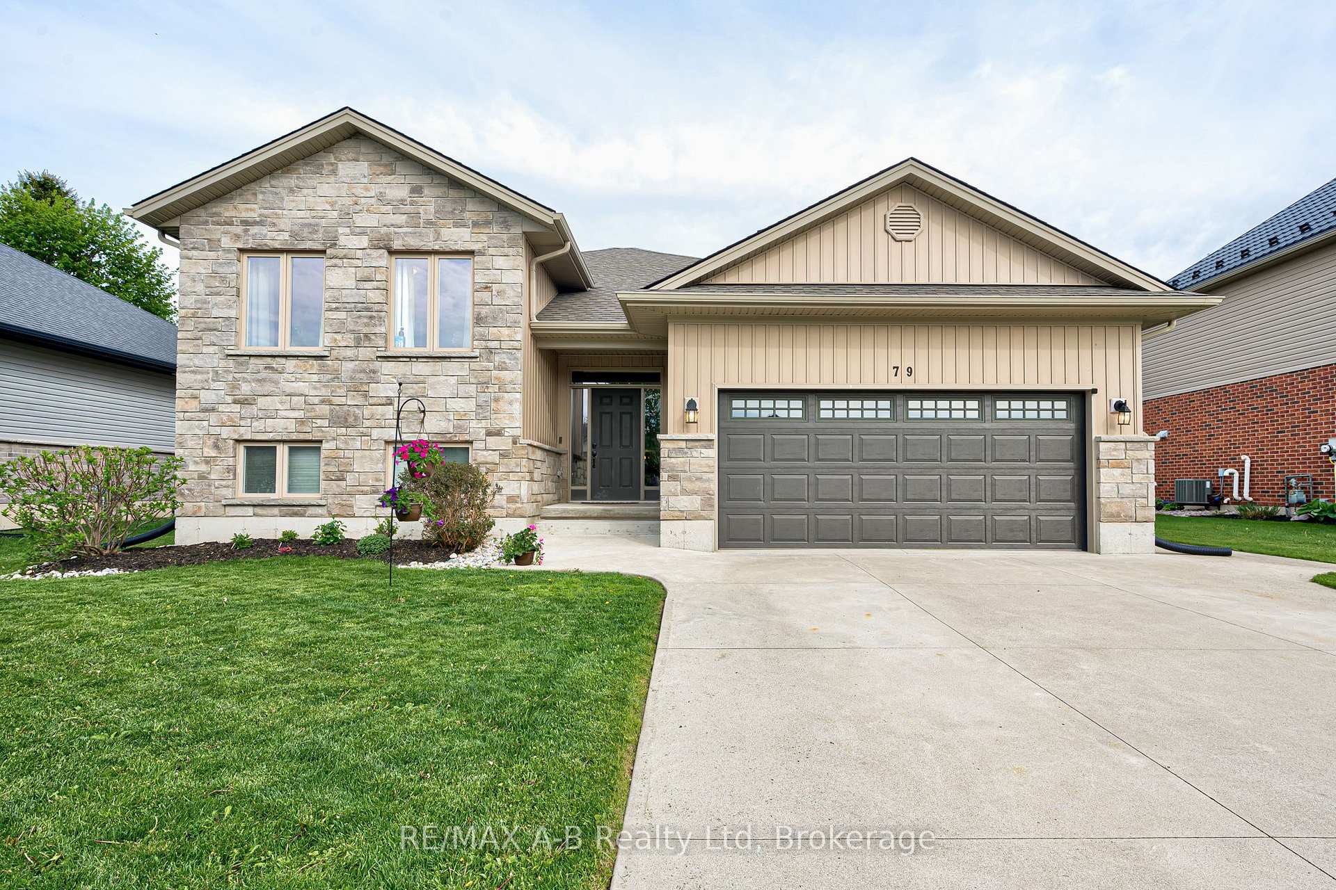 79 Sylvia Street, West Perth, ON N0K 1N0