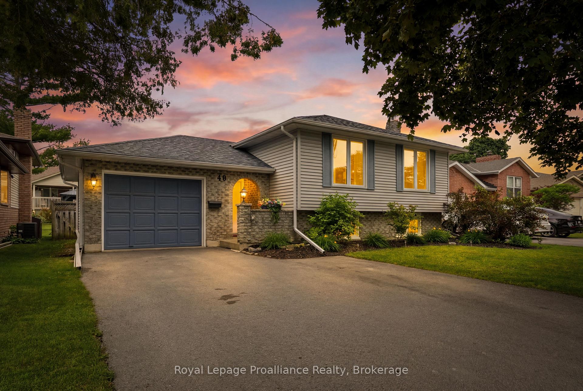 40 Springbrook Crescent, Belleville, ON K8P 5B8