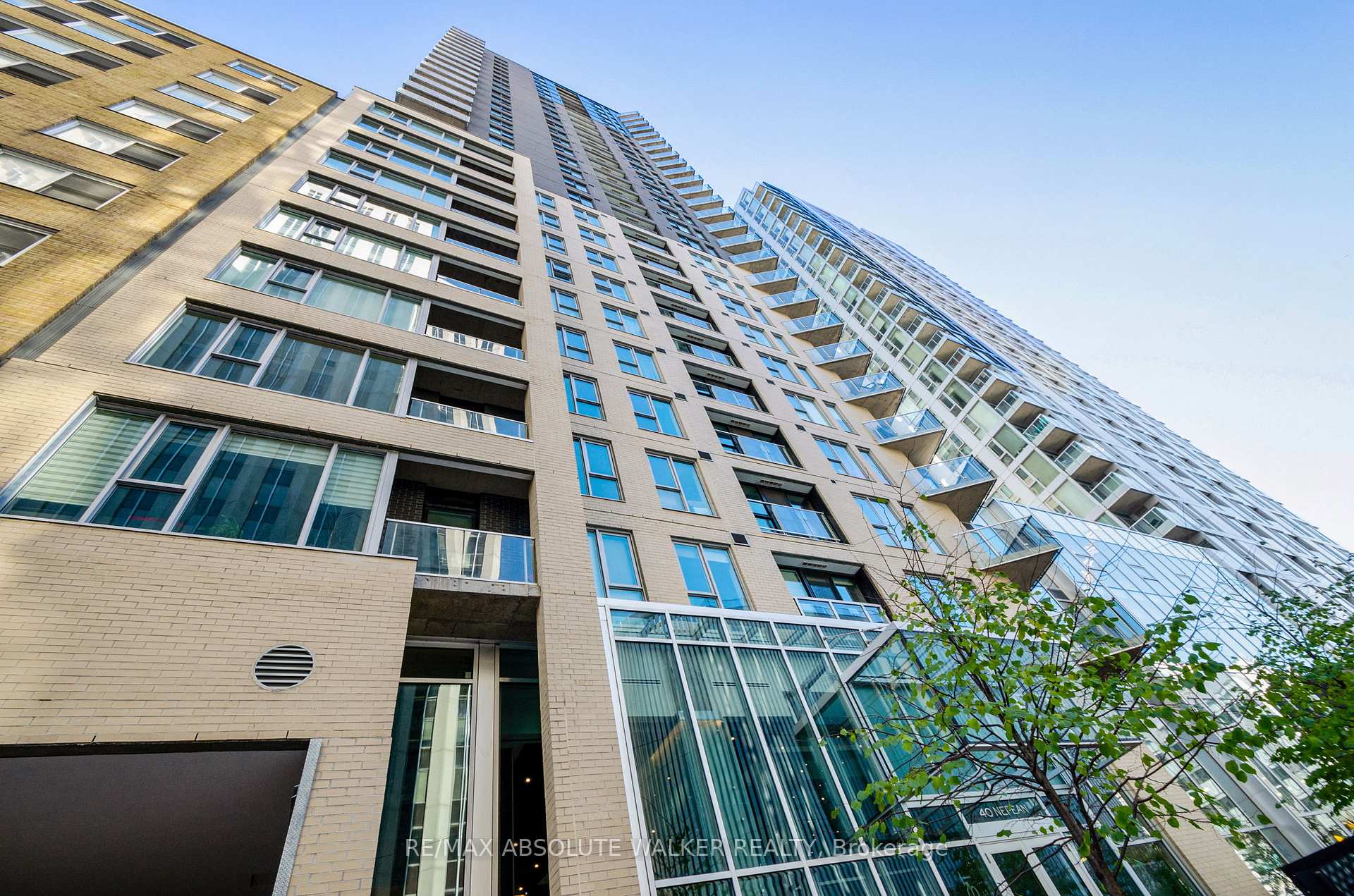 40 Nepean Street 2702, Ottawa Centre, ON K2P 0X5