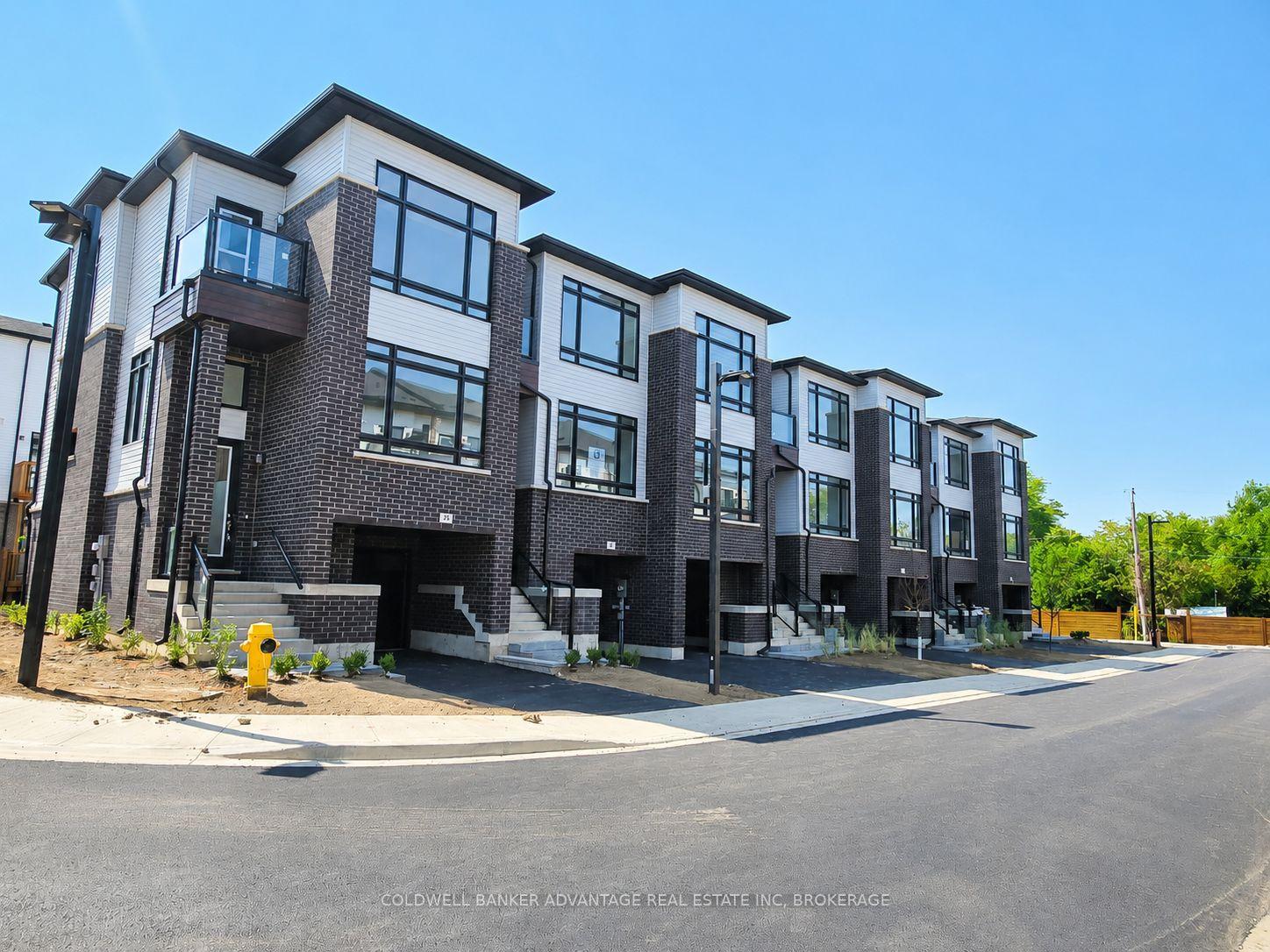 27 SIDNEY ROSE Common 26, St. Catharines, ON L2T 2K1