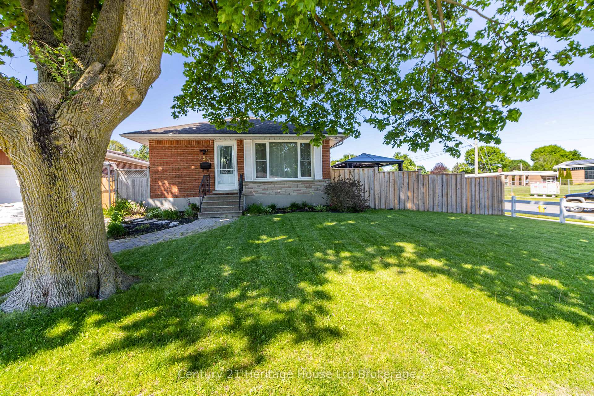 153 Springbank Avenue N, Woodstock, ON N4S 7P9
