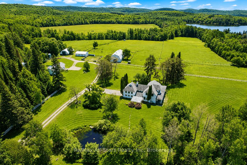 2383 60 Highway, Lake of Bays, ON P1H 2E5