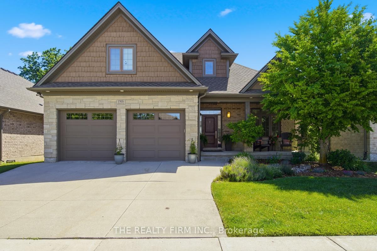1918 Ironwood Road, London South, ON N6K 5C9