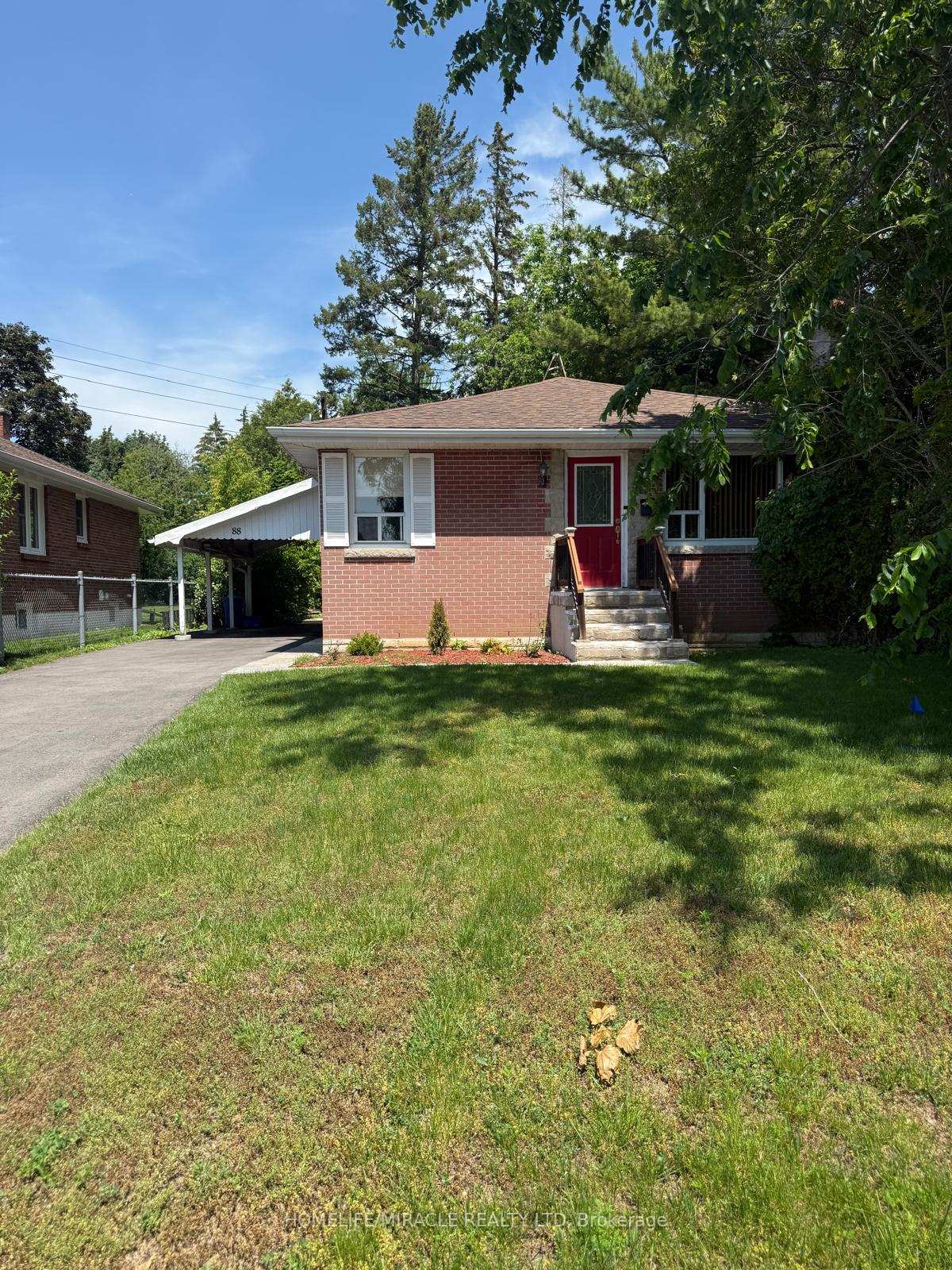 88 Crestview Avenue, Belleville, ON K8N 1W9
