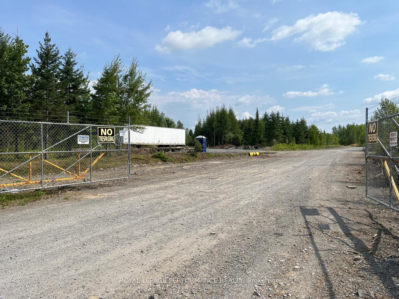 4221B Moodie Drive, Fallowfield Rd South of Ottawa, ON K0A 2Z0