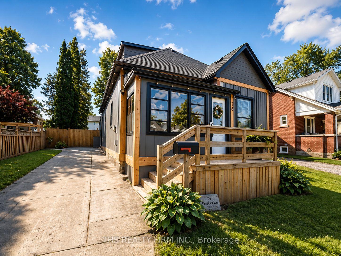 16 West Avenue, St. Thomas, ON N5R 3P5