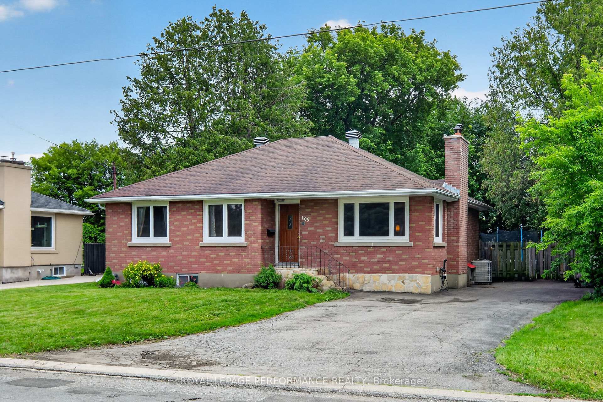 105 Crownhill Street, Beacon Hill North - South and Area, ON K1J 6X2