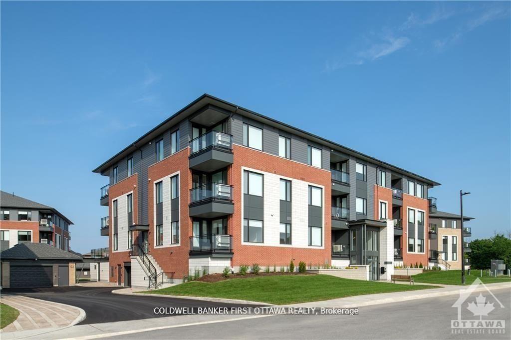 520 PIMIWIDON Street 101, Manor Park - Cardinal Glen and Area, ON K1K 5B4