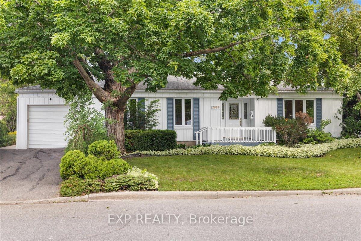 2697 Ulster Crescent, Billings Bridge - Riverside Park and Area, ON K1V 8J5