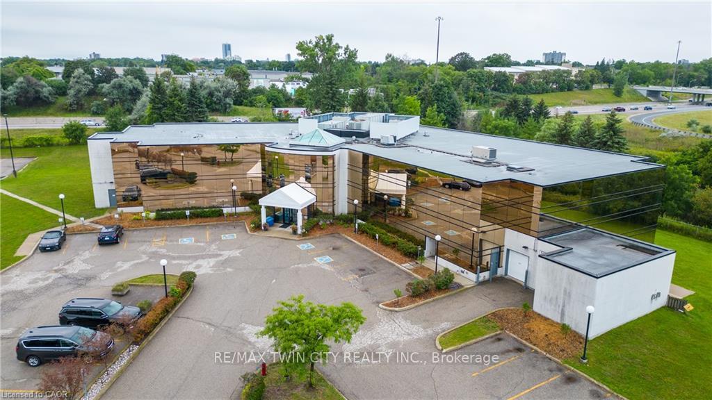 575 Riverbend Drive, Kitchener, ON N2K 3S3
