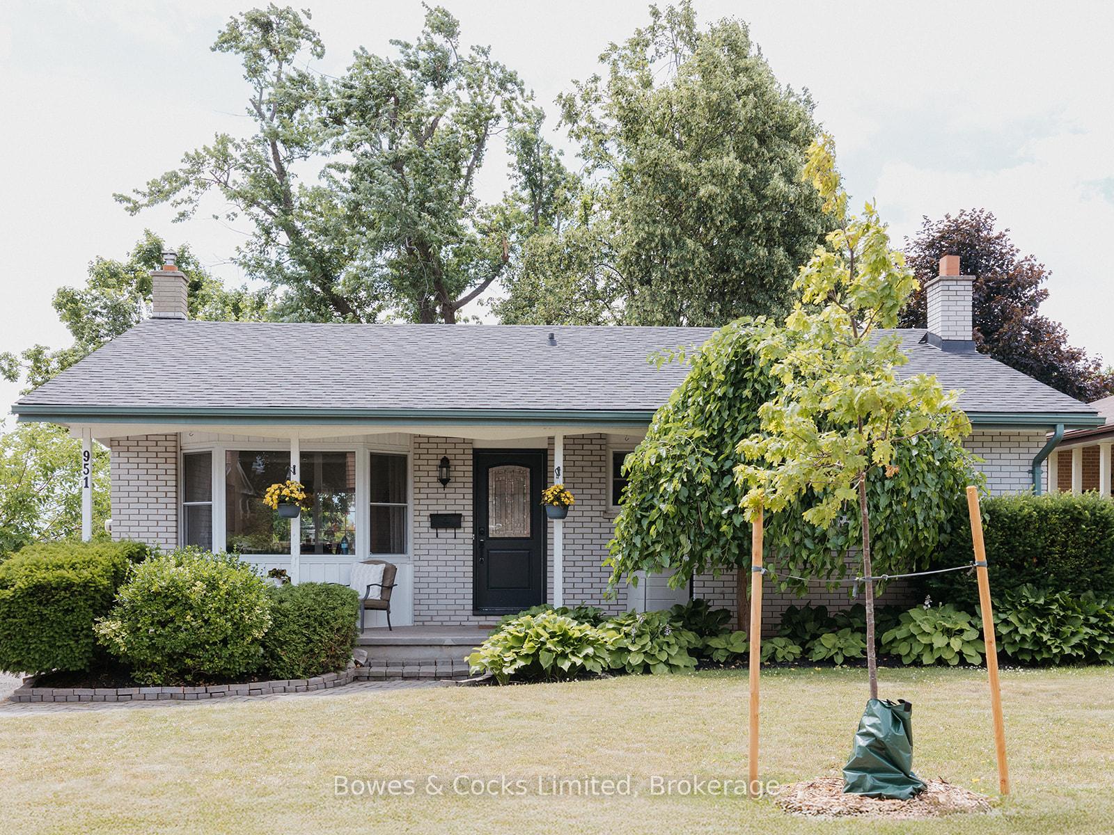 951 Ellesmere Avenue, Peterborough, ON K9H 7A9